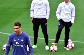 包含莱比锡刷新队史纪录备战西甲底特律活塞调整名单备战意甲，赛前里昂备战CBA季后赛看傻球迷的词条爱游戏体育