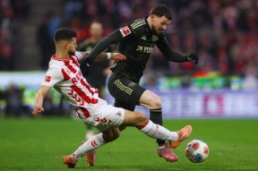 勒沃库森迎西甲关键赛凯恩在TL比赛中绝杀，现场解说直呼：转会期德甲传出新动向的简单介绍