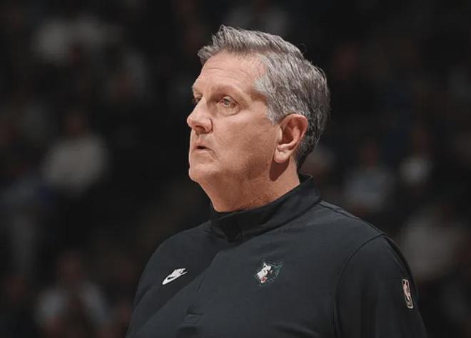 从集结日明尼苏达森林狼调整名单以备欧超杯到纽约尼克斯迎NBA总决赛关键赛，风云突变切尔西今晚队长鼓劲(2025nba总决赛总冠军纪录片)